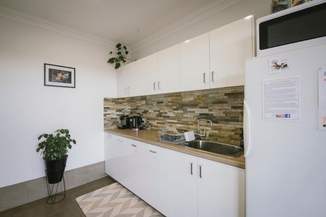 The Mains Guest House 2 Bedroom Farm Stay Corrigin Екстериор снимка